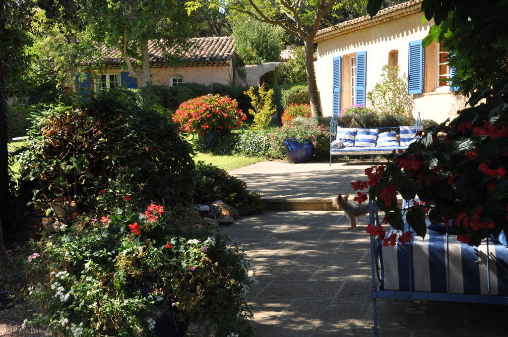 La Ferme Bed & Breakfast Saint-Marc-Jaumegarde Екстериор снимка