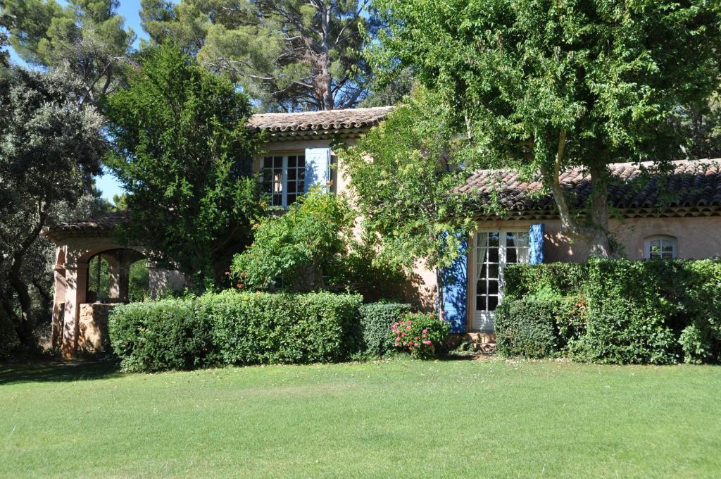 La Ferme Bed & Breakfast Saint-Marc-Jaumegarde Екстериор снимка