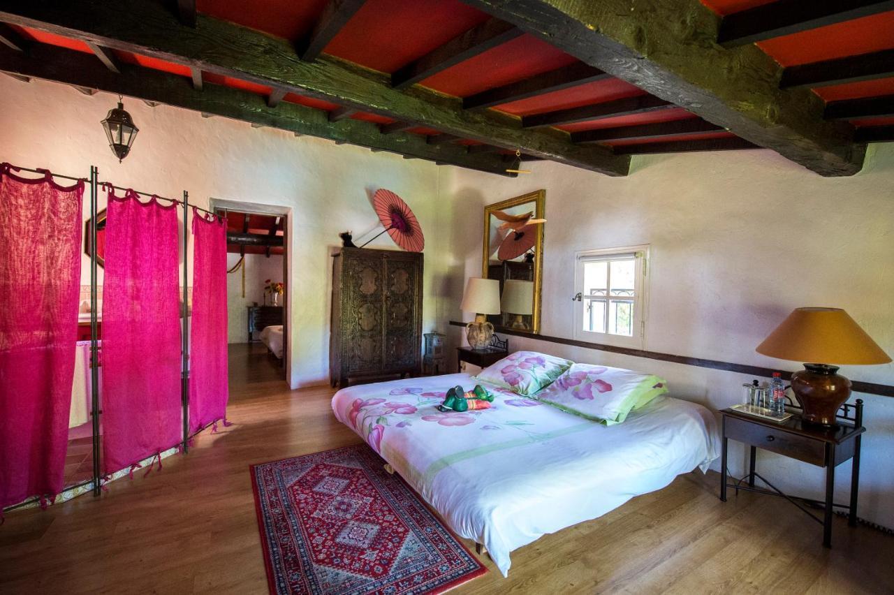 La Ferme Bed & Breakfast Saint-Marc-Jaumegarde Екстериор снимка